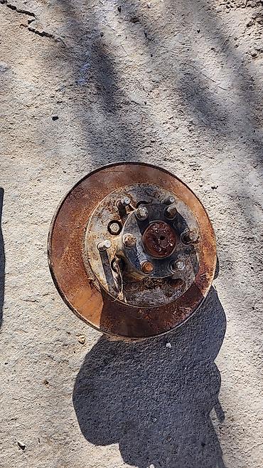 Другие автозапчасти: Запчасти Паджеро 2 Правый дверь 8000 сом Прав зеркало 2000 сом — 6