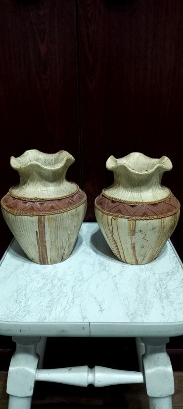 Антикварные вазы: Старинные вазы из глины, цена 2500 за пару