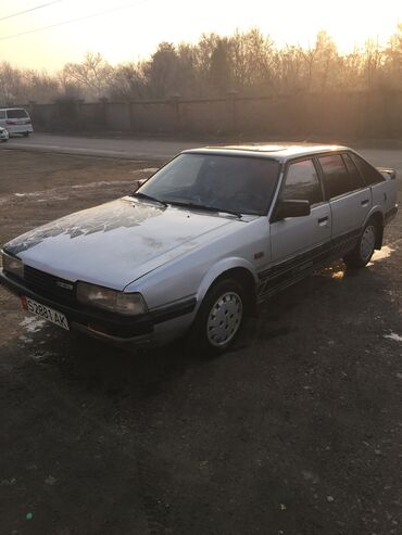 мазда 523: Mazda 626: 1984 г., 2 л, Механика, Бензин, Хэтчбэк