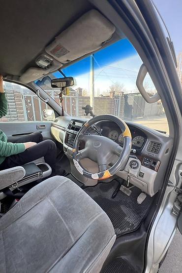 Toyota: Toyota Regius: 2002 г., 2.7 л, Автомат, Бензин, Минивэн — 10