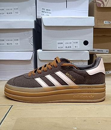 Patike: Gazella
Cena: 4000din
Brojevi: 36-41

Ograničene Količine 
PS✨ — 5
