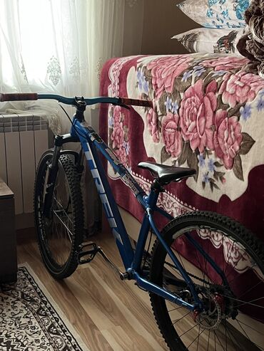 toba velosiped: İşlənmiş Dağ velosipedi Trek, 28", sürətlərin sayı: 1, Ödənişli çatdırılma