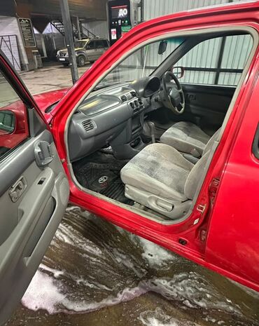 Nissan: Nissan March: 2000 г., 1 л, Вариатор, Бензин, Хэтчбэк — 10