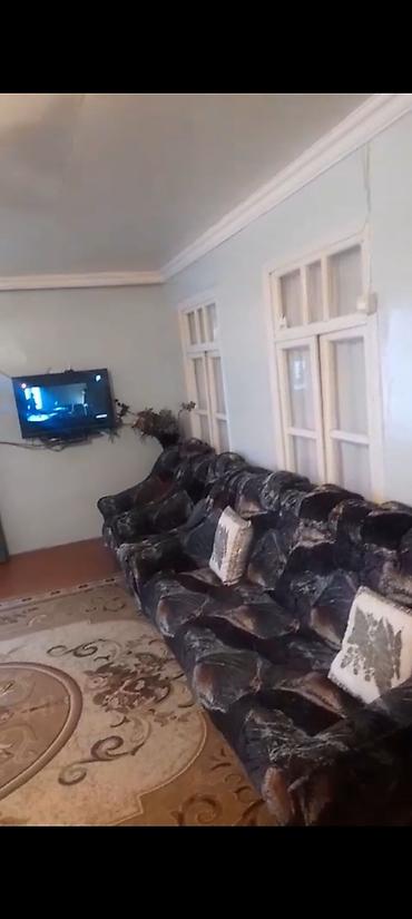 Həyət evləri və villaların satışı: 20 sot heyeti. Heyetinde dami heyvan saxlamgcun. hamam tualet — 8