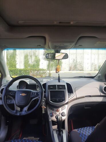 chevrolet trax: Chevrolet Aveo: 1.6 l | 2012 il | 30900 km Sedan