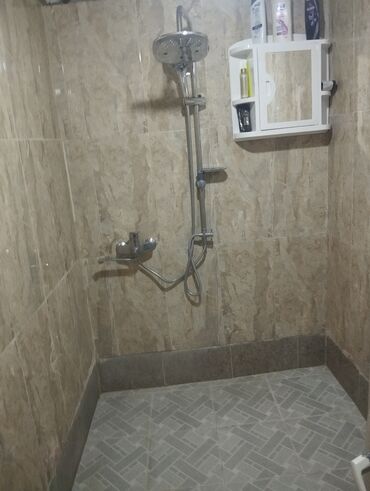 Ev üçün digər mallar: Təmiz, Səliqəli və ailə üçün tam uyğun ev kirayə verilir! Ev 1 — 15