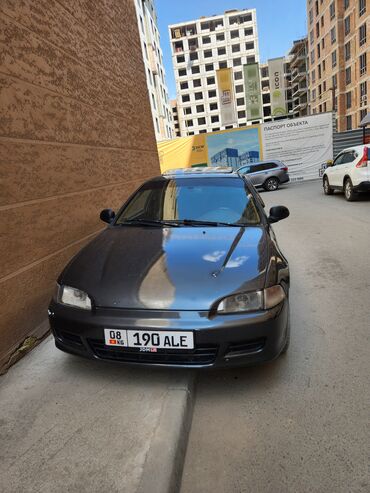 срочно продаю в связи с переездом: Honda Civic: 1992 г., 1.6 л, Автомат, Бензин, Хетчбек