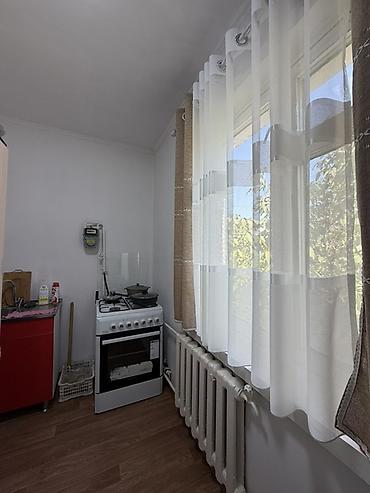 flat osh: 1 комната, 12 мкр Собственник, Студентам, С мебелью частично — 5