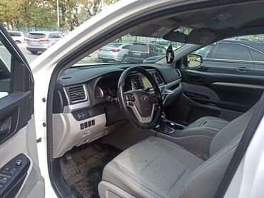 срочно срочно продаю машина: Toyota Highlander: 2017 г., 3.5 л, Автомат, Бензин, Внедорожник