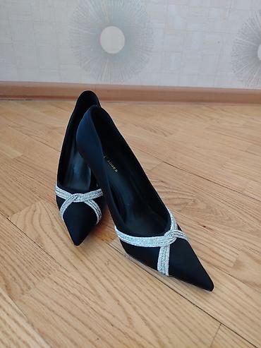 eqa shoes qarayev: Qadın klassik tufliləri – qara rəng, nazik burunlu, nazik dabanlı. - — 1