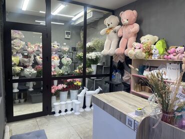 продаю дом в пишпек: Продается готовый цветочный бизнес