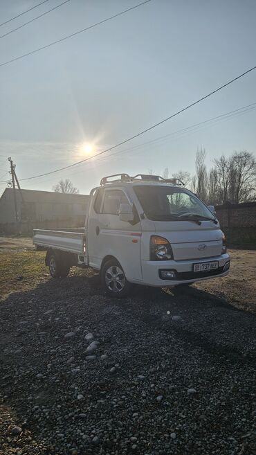 Hyundai: Hyundai Porter: 2018 г., 2.5 л, Автомат, Дизель