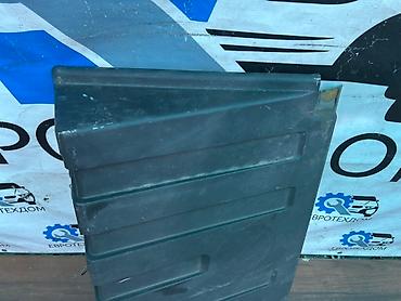 Другие детали кузова: Крышка аккумулятора Man TGX 460 2017 Контрактный из Германии, в — 2