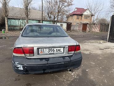 Mazda: Mazda 626: 1993 г., 1.8 л, Механика, Бензин, Седан — 1