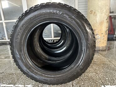 Шины: Шины 275 / 60 / R 18, Зима, Комплект, Япония, Bridgestone