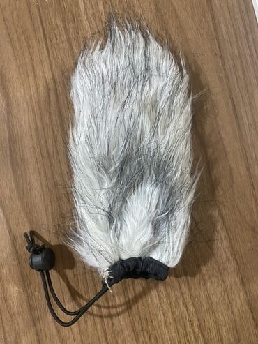 Səs gücləndiriciləri: Mikrofon üçün küləkdənqoruyucu (deadcat) örtük. - Material: süni