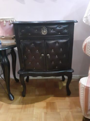 noćni ormarić: Cabinet, color - Black, Used