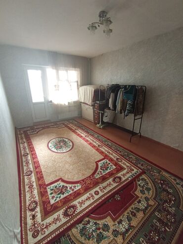 аламедин базардан квартира берилет: 1 комната, 34 м², 105 серия, 3 этаж, Косметический ремонт