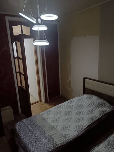 20 ci sahe satiliq evler: 20-ci sahə 4 otaqlı, 130 kv. m, Kredit yoxdur, Yeni təmirli
