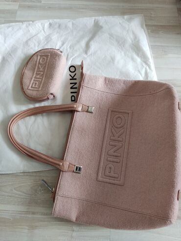 ���������������� �� �������������� в Кыргызстан | СУМКИ: Женская сумка "PINKO". Производство италия. 100% оригинал. Состояние