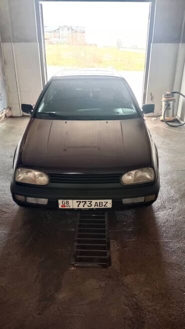 Volkswagen: Volkswagen Golf: 1992 г., 2 л, Механика, Бензин, Хэтчбэк