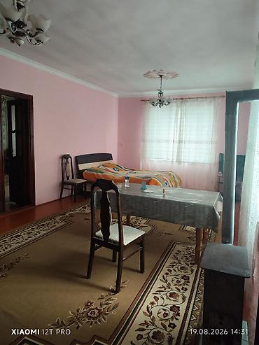 Həyət evləri və villaların satışı: Qusar şəhərində, Xıdır restoranı ilə üzbəüz yerləşən iki mərtəbəli ev — 12