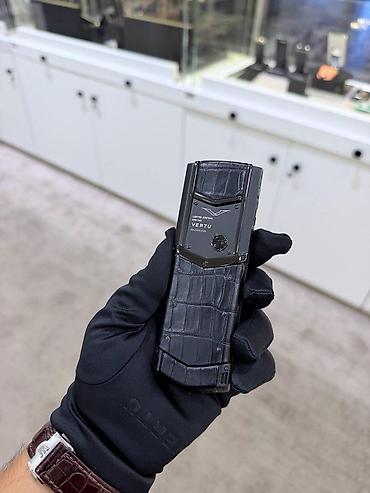telefon nomreleri: Vertu 4 GB, rəng - Qara, Düyməli — 4