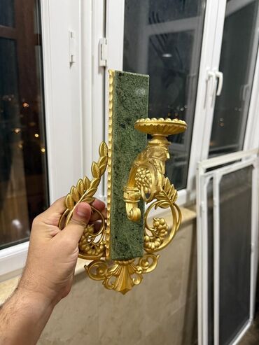 Komodlar: Güzgülü — 10