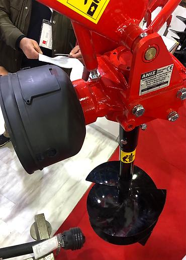 Другие виды копалок: Навесной ямобур диаметр бурения / глубина бурения 20 см (200 мм) / — 15