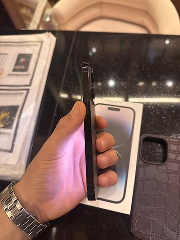 apple 14: IPhone 14 Pro, 128 GB, Qara — 5