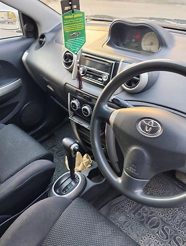 vaz 2114: Toyota Ist: 2003 г., 1.3 л, Автомат, Бензин, Хэтчбэк — 6