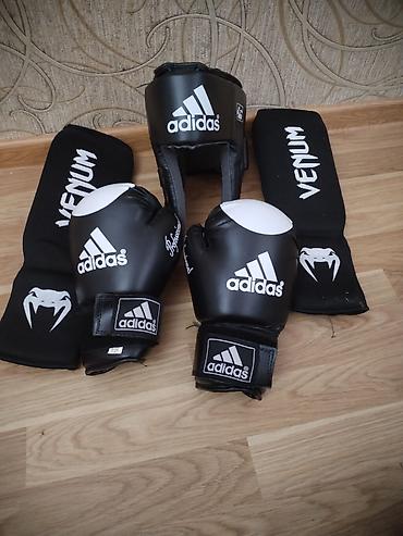 idman kaskası: Döyüş idmanı dəsti - Brendlər: Adidas və Venum - Komplektə daxildir — 3