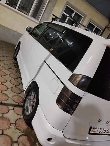 Voyah: Toyota Voxy: 2003 г., 2 л, Автомат, Бензин, Минивэн — 9