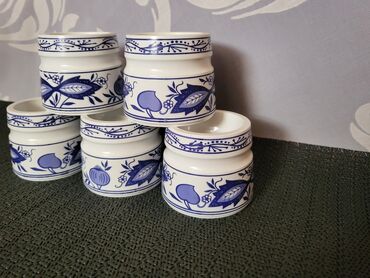 Kuhinjski setovi: Postolja nova za jaja cvibl mustra iz 70ih. Plasticna,retka postolja na lalafo.rs — 4 Kuhinjski setovi: Postolja nova za jaja cvibl mustra iz 70ih. Plasticna,retka postolja — 4