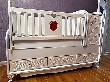 Oğlan və qız üçün, İşlənmiş, Dördbucaq, Beşik, Matras ilə, Yellənmə mexanizmi ilə