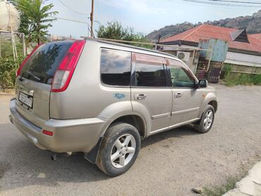 lalafo qaz 66: Nissan X-Trail: 2 л | 2002 г. Седан