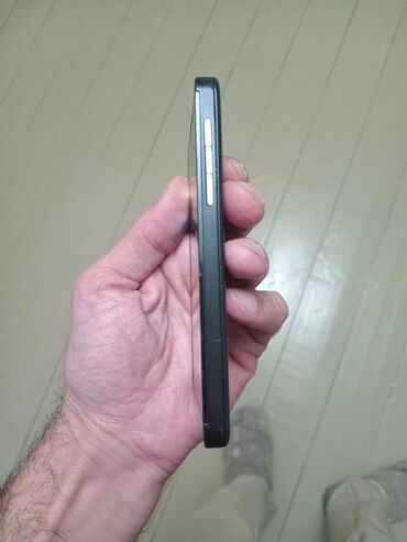 Blackberry: Blackberry Z10, rəng - Qara, Sensor — 8