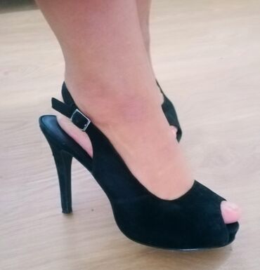 liu jo crna torba: Sandals, Massimo Dutti, 38