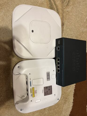 linksys cisco: Cisco Wireless controler Model 2504 Ve iki edet Cisco Airoent 1600