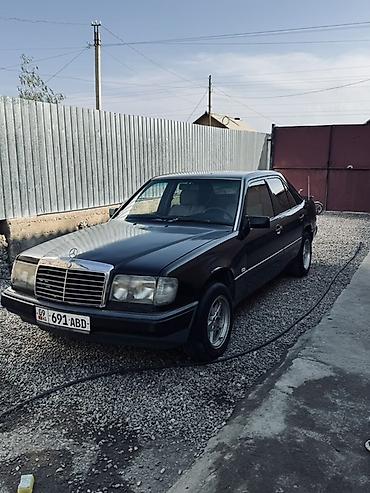bmw g80: Mercedes-Benz W124: 1992 г., 0.2 л, Седан — 3