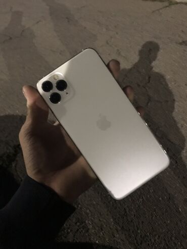 Apple iPhone: IPhone 11 Pro Max, Б/у, 256 ГБ, Белый, 100 %