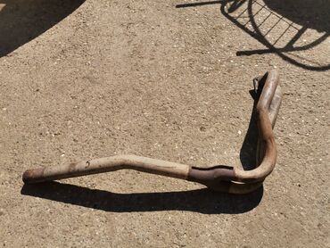 Auto delovi: Prednja grana auspuha Lada 7 Riva. Cena 1500 dinara komad. Imam — 7