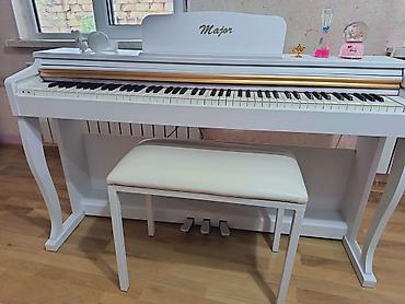 Pianino. elektron. 1200azn. ideal veziyyetde. unvan abseron