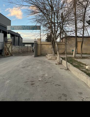 Digər kommersiya daşınmaz əmlakı: Nizami rayonu Babək prospektində,sahəsi 200 kv/m olan, obyekt — 7