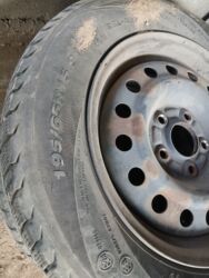 шипованные шины б у: Дөңгөлөктөр монтажда 195 / 65 / R 15, Кыш, Комплект, Жеңил унаалар, Темир