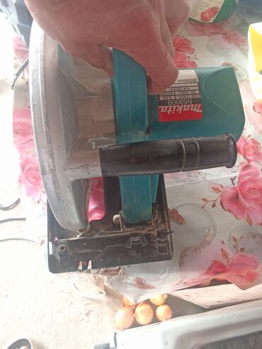 Digər mişarlar: Makita N5900B diskli dairəvi mişar - Güc: 2000 W - Gərginlik: 220–230 — 6