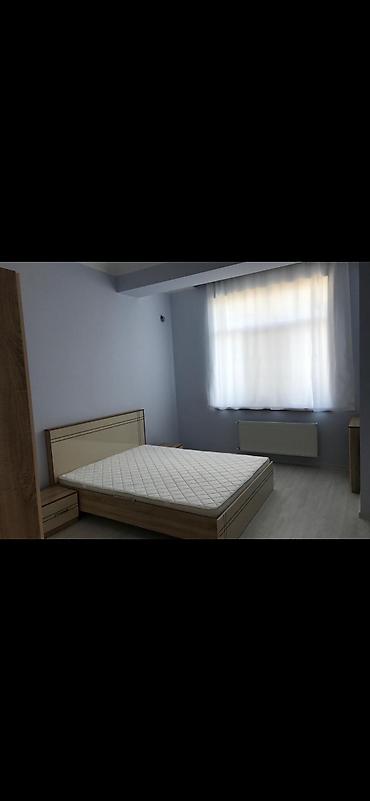 razin: Razin Bakixanovda bakixanov rezidensin binasinda 2 otaqli genish — 4