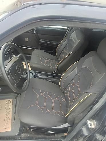 mercedes 180 b: Mercedes-Benz 190: 0.2 l | 1988 il Sedan — 5