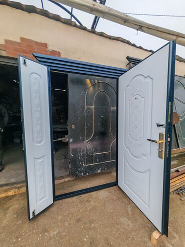 Giriş qapıları: Seyf qapılar – dekorativ və təhlükəsiz giriş həlli qiymetler 270 den — 27