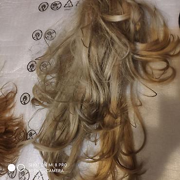sac aksesuarları: Salon bağlandığı üçün bəzi saç aksesuarları, gəlin taçları, zavivka — 10